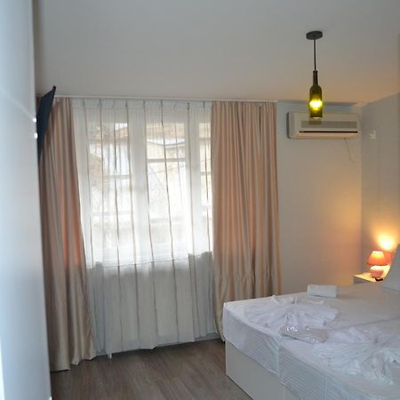 Hotel Rustaveli 36 Тбилиси Экстерьер фото